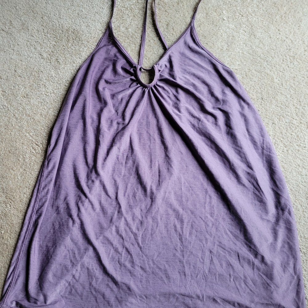 Lululemon flowy tank sz 4